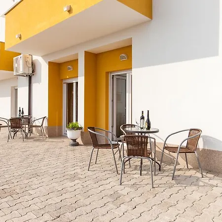 Knezovic Apartments Podstrana Exterior foto